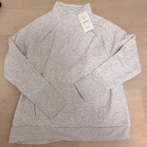 NWT Fabletics funnel neck sweatshirt sz XXL